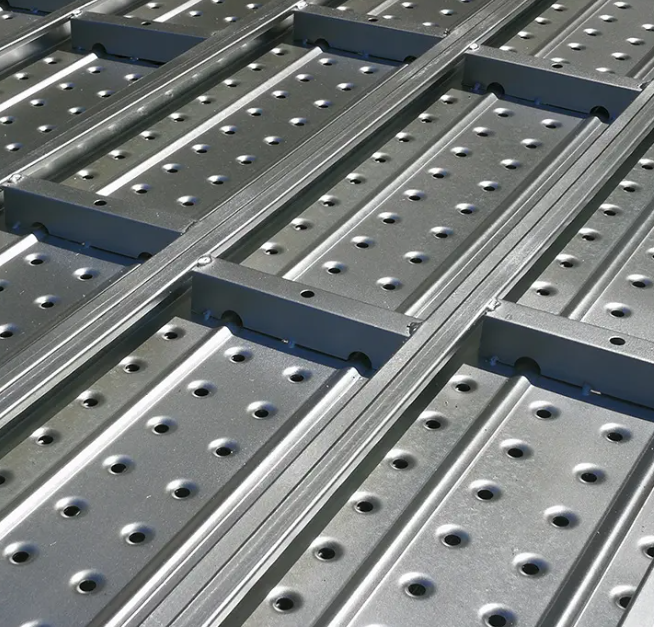 Construcci&oacute;n galvanizada de la plataforma de trabajo del tabl&oacute;n del metal del andamio